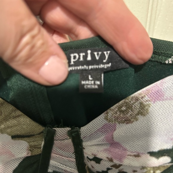 Floral Green Ruched Dress - Picture 2 of 2